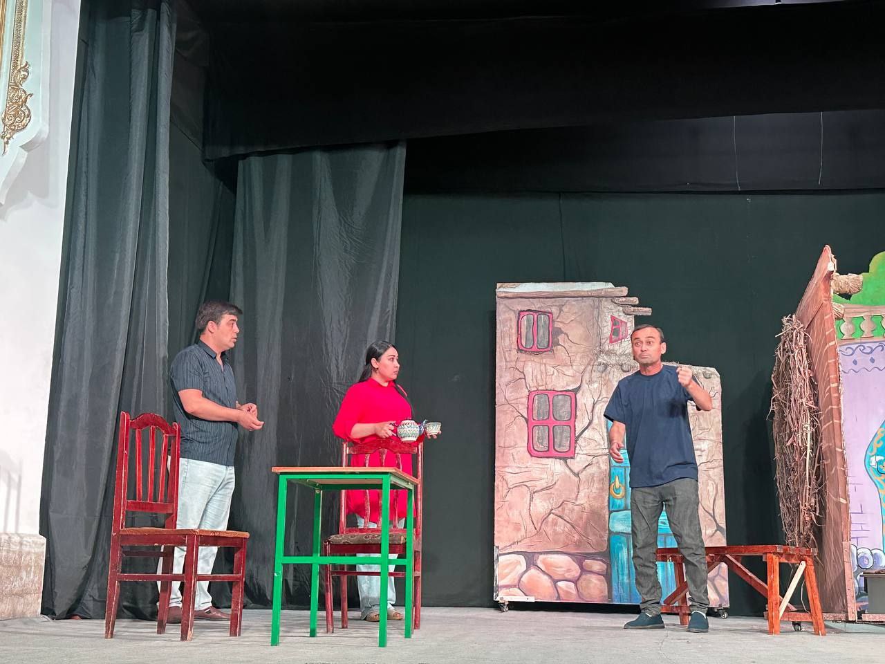 Spektaklga tayorgarlik jaroyon